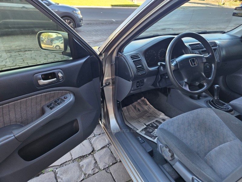 CIVIC 1.5 LX 16V GASOLINA 4P MANUAL - 2005 - VERANóPOLIS