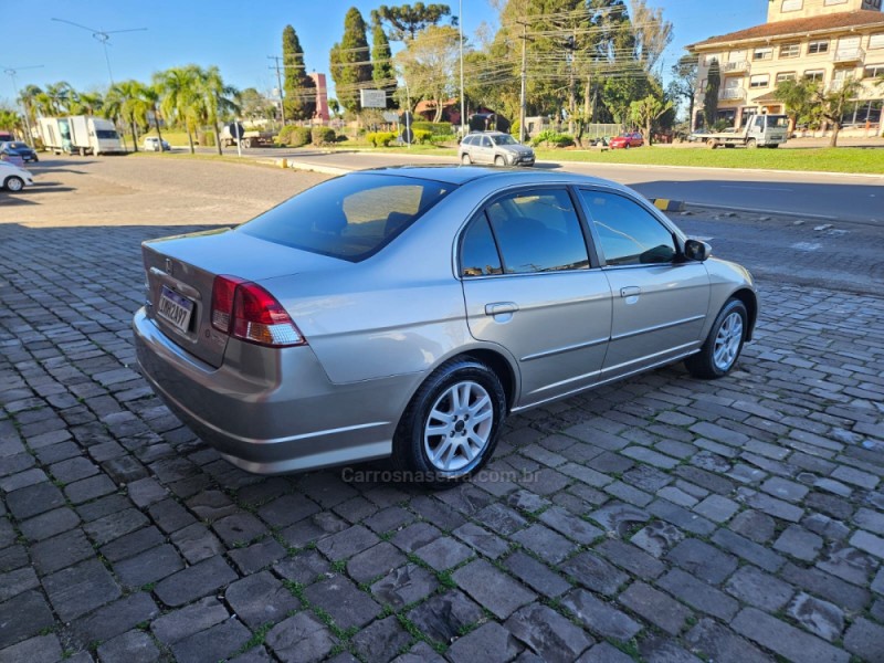 CIVIC 1.5 LX 16V GASOLINA 4P MANUAL - 2005 - VERANóPOLIS