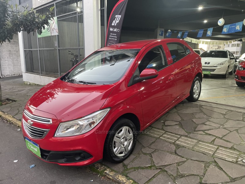 ONIX 1.0 MPFI LT 8V FLEX 4P MANUAL - 2014 - BENTO GONçALVES