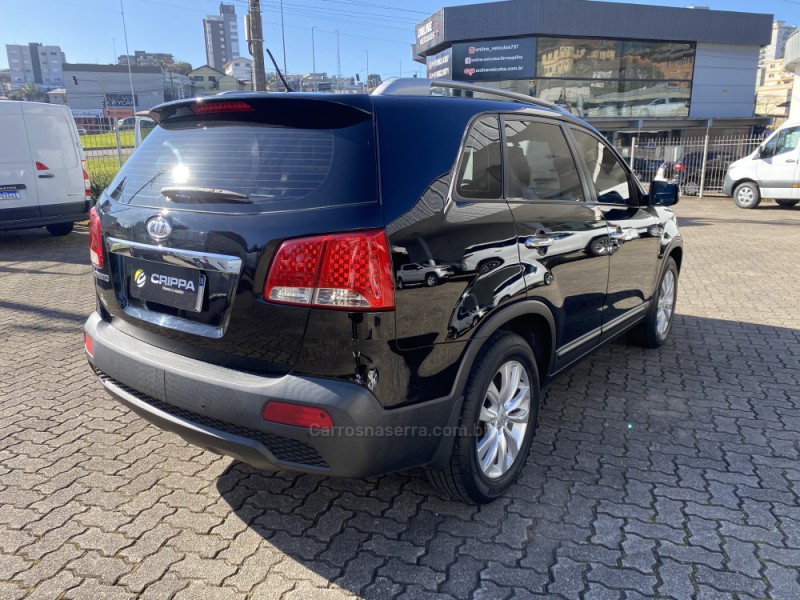 SORENTO 2.4 EX 4X2 16V GASOLINA 4P AUTOMÁTICO - 2012 - FARROUPILHA