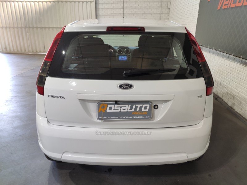 FIESTA 1.6 MPI CLASS HATCH 8V FLEX 4P MANUAL - 2013 - VENâNCIO AIRES