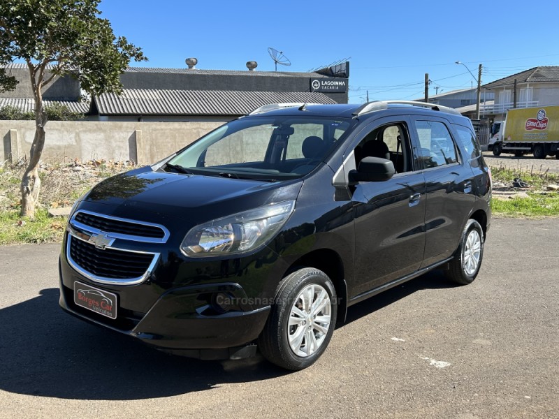 SPIN 1.8 LT 8V FLEX 4P MANUAL - 2018 - VACARIA