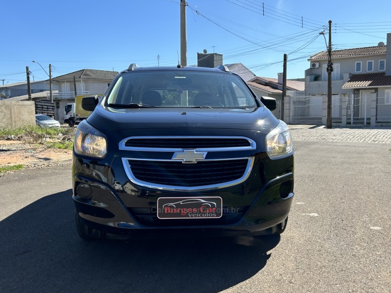 SPIN 1.8 LT 8V FLEX 4P MANUAL - 2018 - VACARIA