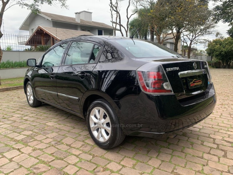 SENTRA 2.0 SL 16V FLEX 4P AUTOMÁTICO - 2013 - SAPIRANGA