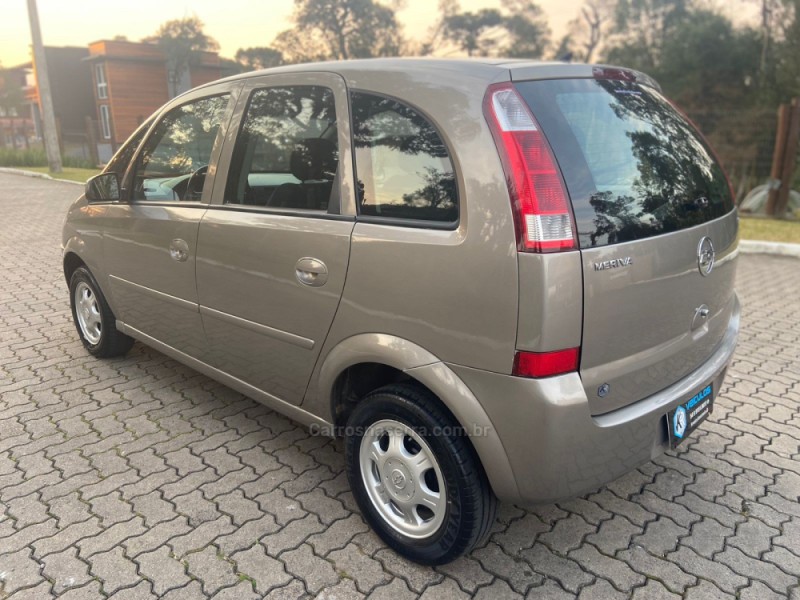 MERIVA 1.8 MPFI 8V GASOLINA 4P MANUAL - 2003 - CANELA