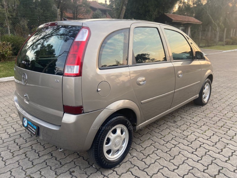 MERIVA 1.8 MPFI 8V GASOLINA 4P MANUAL - 2003 - CANELA