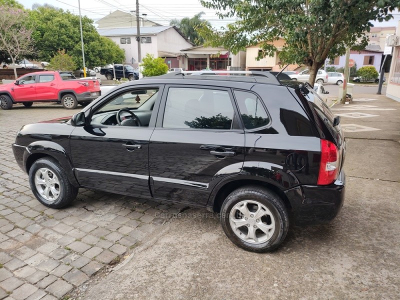 TUCSON 2.0 MPFI GLS 16V 143CV 2WD GASOLINA 4P AUTOMÁTICO - 2013 - GUAPORé