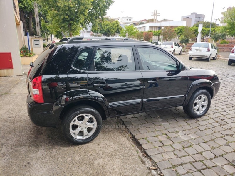 TUCSON 2.0 MPFI GLS 16V 143CV 2WD GASOLINA 4P AUTOMÁTICO - 2013 - GUAPORé