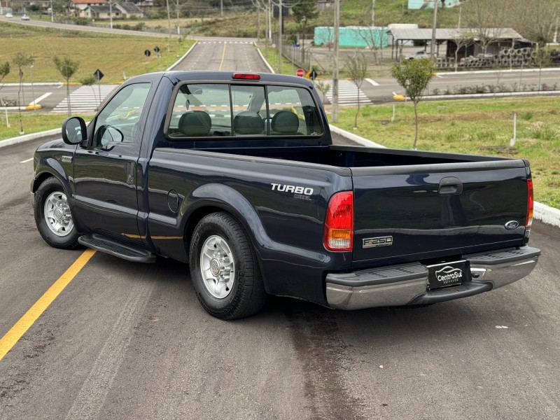 F-250 4.2 XLT 4X2 CS TURBO DIESEL 2P MANUAL - 2005 - CARLOS BARBOSA