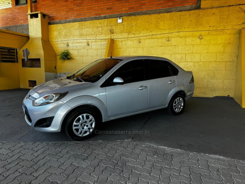 FIESTA 1.6 MPI SEDAN 8V FLEX 4P MANUAL - 2013 - CAXIAS DO SUL