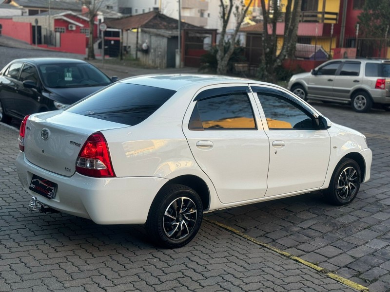 ETIOS 1.5 X PLUS SEDAN 16V FLEX 4P AUTOMÁTICO - 2017 - CAXIAS DO SUL