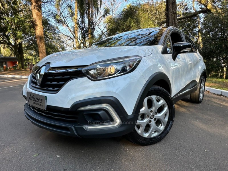 CAPTUR 1.3 ZEN 16V TURBO FLEX 4P AUTOMÁTICO - 2022 - DOIS IRMãOS