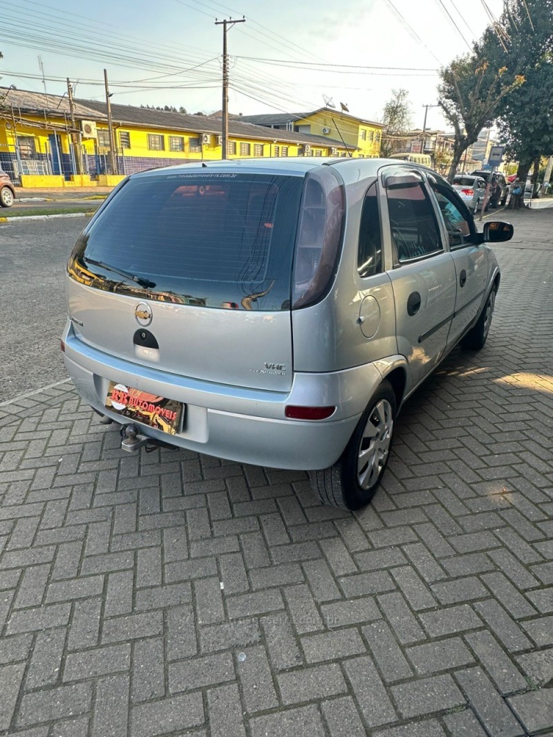 CORSA 1.0 MPFI JOY 8V GASOLINA 4P MANUAL - 2009 - PAROBé