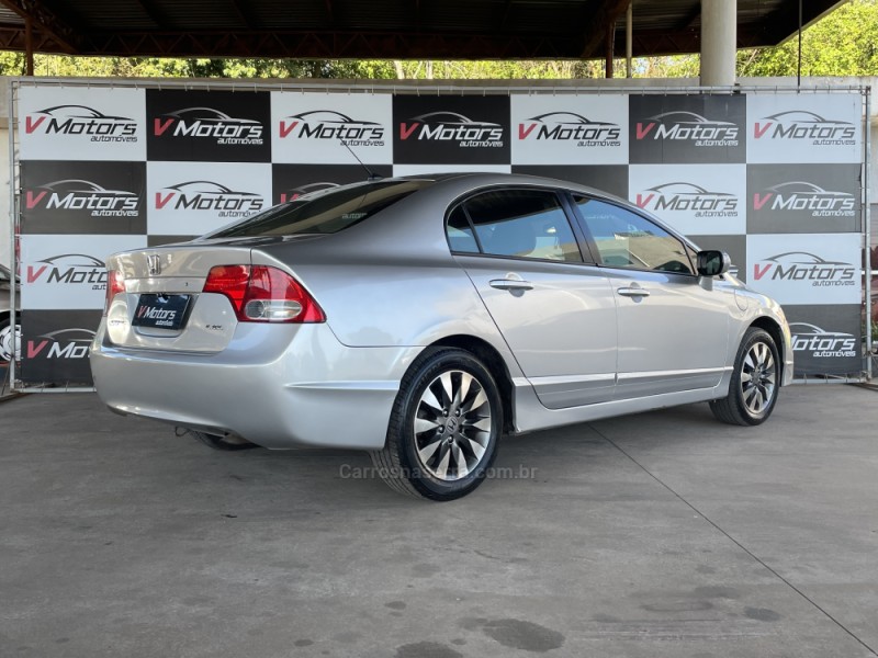 CIVIC 1.8 LXL SE 16V FLEX 4P MANUAL - 2010 - PAROBé