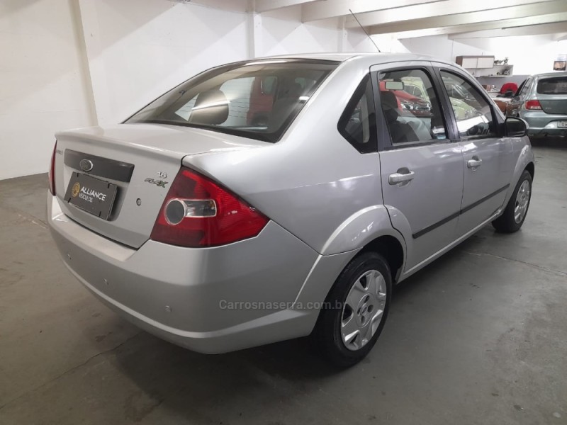 FIESTA 1.6 MPI SEDAN 8V FLEX 4P MANUAL - 2007 - CAXIAS DO SUL