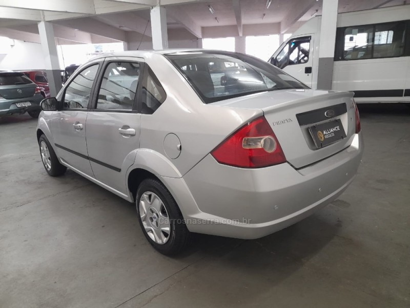 FIESTA 1.6 MPI SEDAN 8V FLEX 4P MANUAL - 2007 - CAXIAS DO SUL