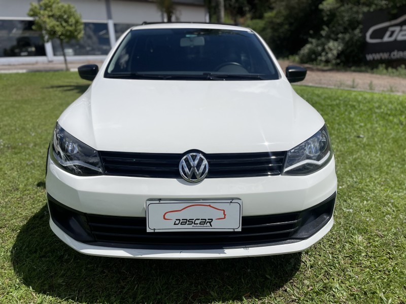 SAVEIRO 1.6 MI TRENDLINE CE 8V FLEX 2P MANUAL - 2015 - BOM PRINCíPIO