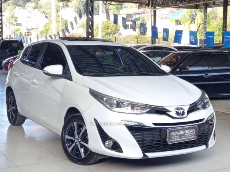 YARIS 1.5 XLS CONNECT 16V FLEX 4P AUTOMÁTICO - 2022 - CAXIAS DO SUL