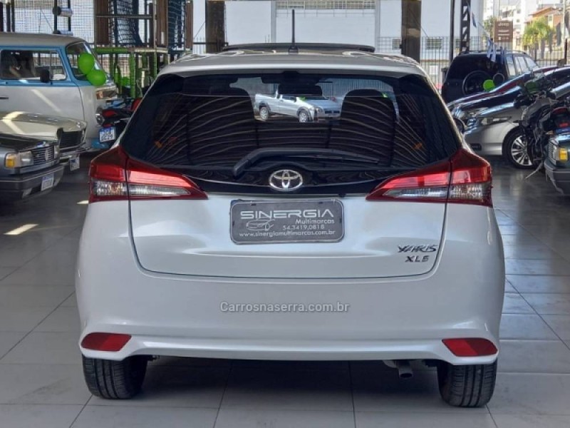 YARIS 1.5 XLS CONNECT 16V FLEX 4P AUTOMÁTICO - 2022 - CAXIAS DO SUL