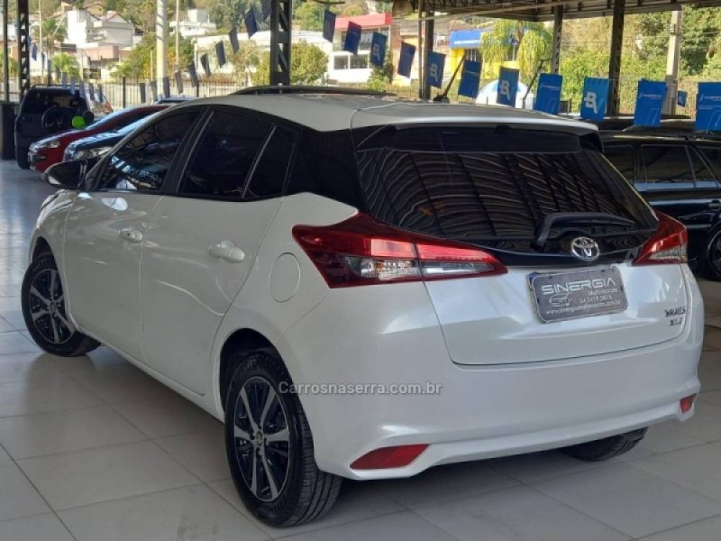 YARIS 1.5 XLS CONNECT 16V FLEX 4P AUTOMÁTICO - 2022 - CAXIAS DO SUL