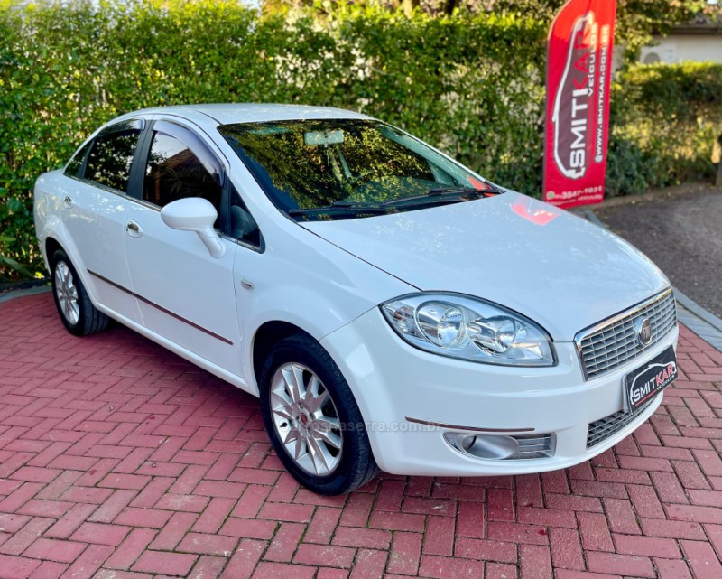 LINEA 1.8 LX 16V FLEX 4P MANUAL - 2011 - ROLANTE