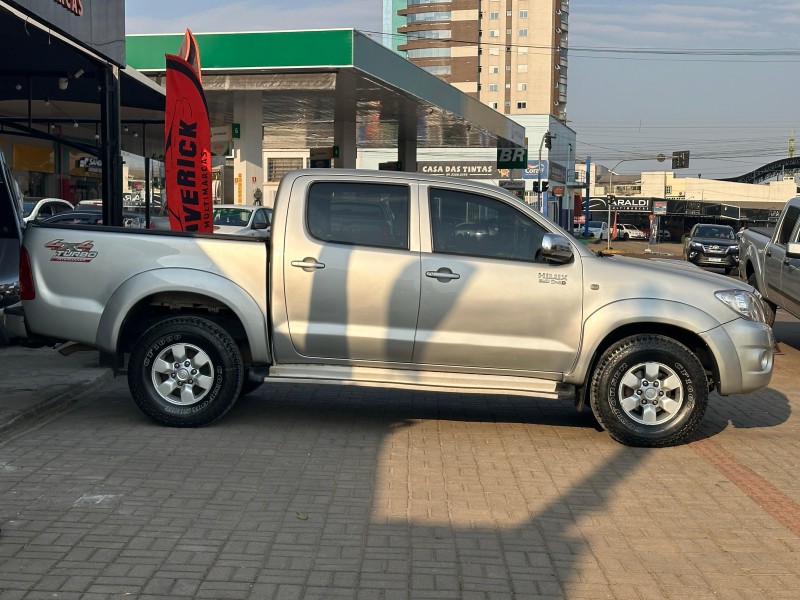 HILUX 3.0 SRV 4X4 CD 16V TURBO DIESEL 4P MANUAL - 2007 - LAGOA VERMELHA