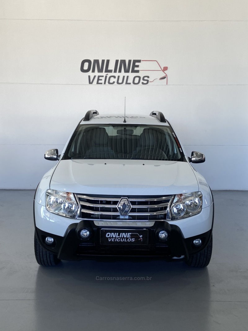 DUSTER 1.6 DYNAMIQUE 4X2 16V FLEX 4P MANUAL - 2015 - FARROUPILHA