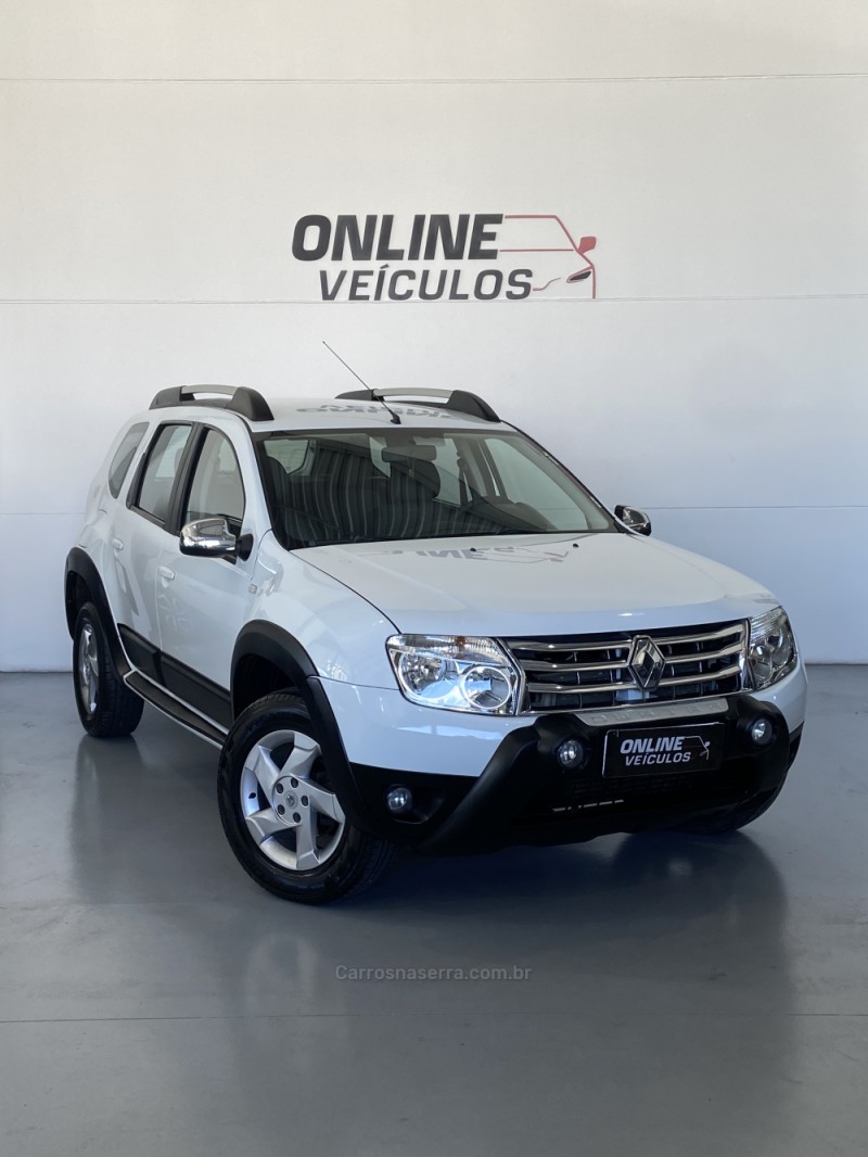 DUSTER 1.6 DYNAMIQUE 4X2 16V FLEX 4P MANUAL - 2015 - FARROUPILHA