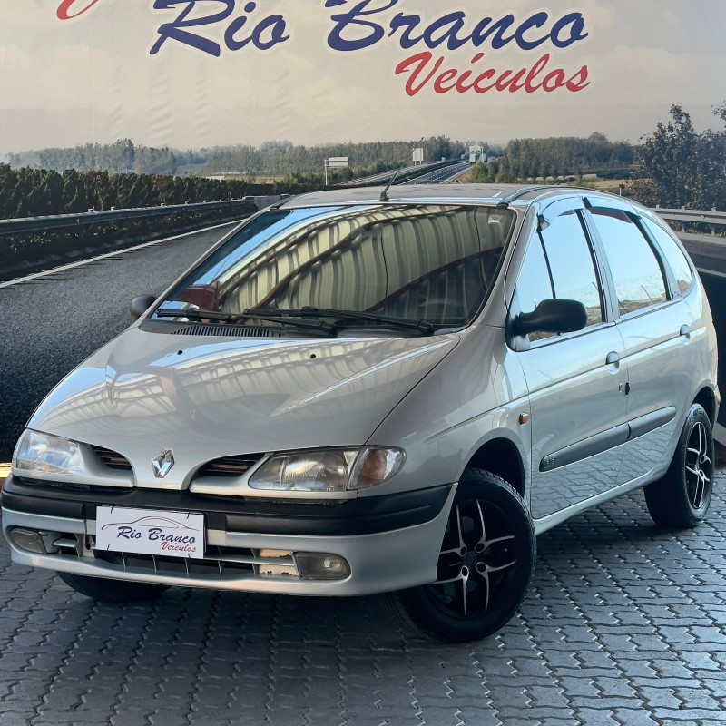 SCÉNIC 2.0 RXE 8V GASOLINA 4P MANUAL