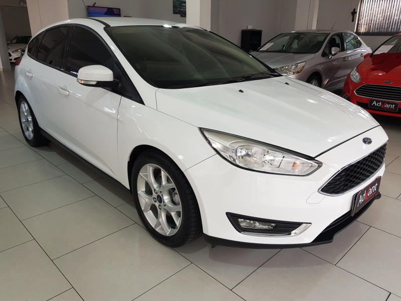 FOCUS 2.0 SE PLUS 16V FLEX 4P AUTOMÁTICO - 2016 - CAXIAS DO SUL