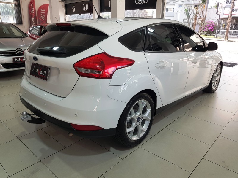 FOCUS 2.0 SE PLUS 16V FLEX 4P AUTOMÁTICO - 2016 - CAXIAS DO SUL