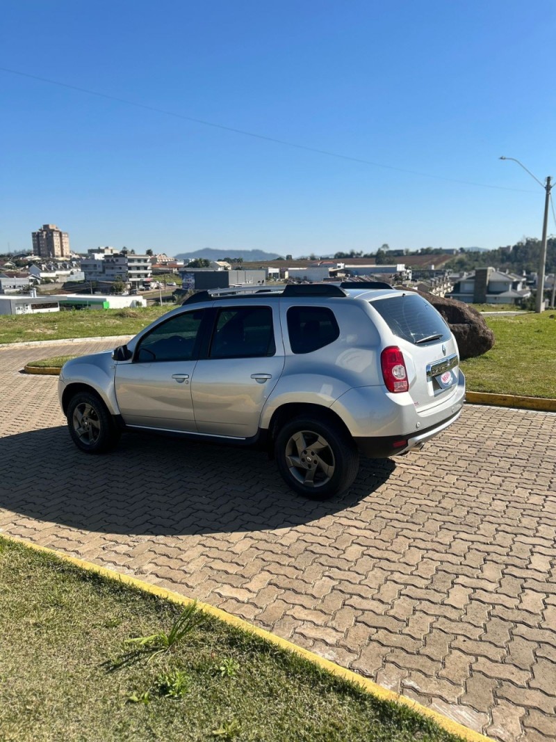 DUSTER 2.0 DYNAMIQUE 4X2 16V FLEX 4P MANUAL - 2014 - LAJEADO