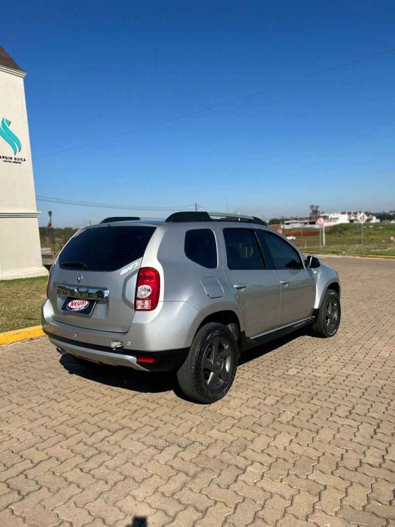 DUSTER 2.0 DYNAMIQUE 4X2 16V FLEX 4P MANUAL - 2014 - LAJEADO