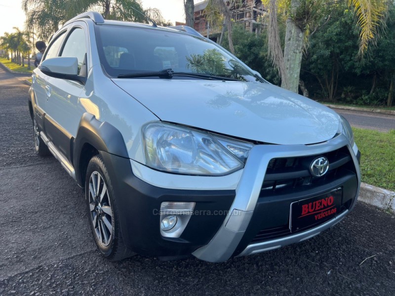 ETIOS CROSS 1.5 16V FLEX 4P MANUAL - 2014 - CAMPO BOM