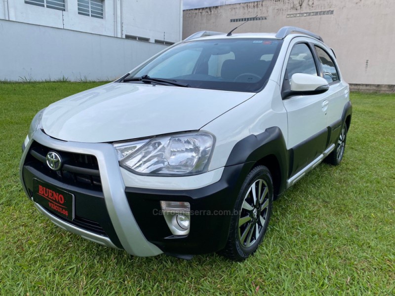 ETIOS CROSS 1.5 16V FLEX 4P MANUAL