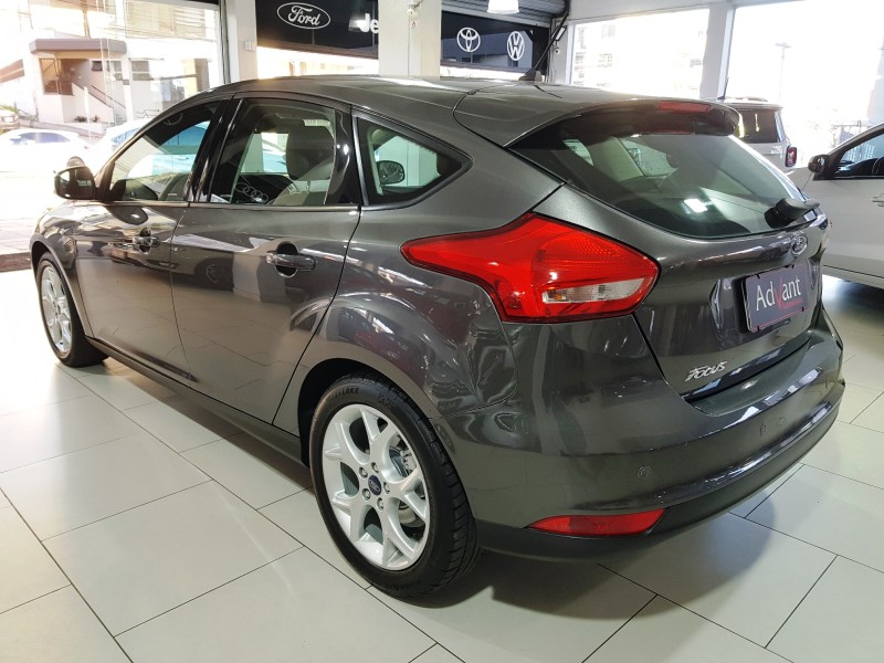 FOCUS 2.0 SE PLUS 16V FLEX 4P AUTOMÁTICO - 2019 - CAXIAS DO SUL