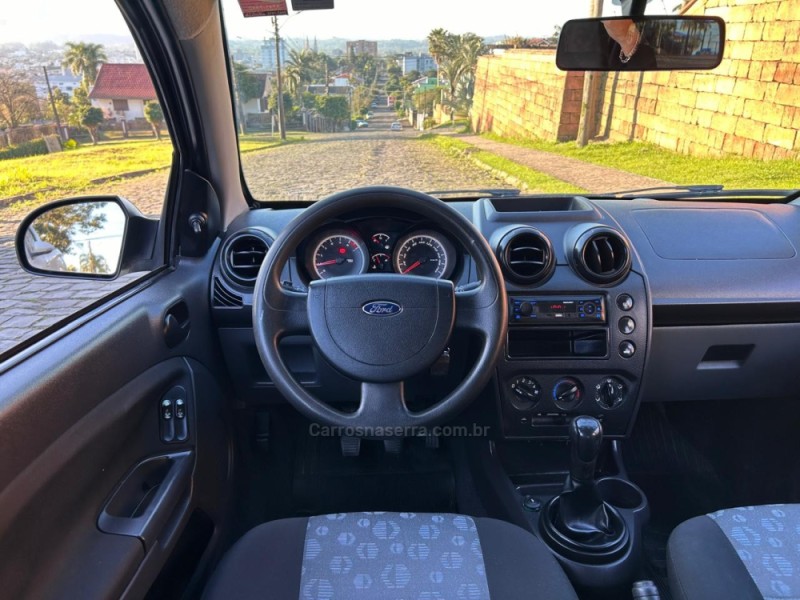 FIESTA 1.0 ROCAM 8V FLEX 4P MANUAL - 2014 - VENâNCIO AIRES