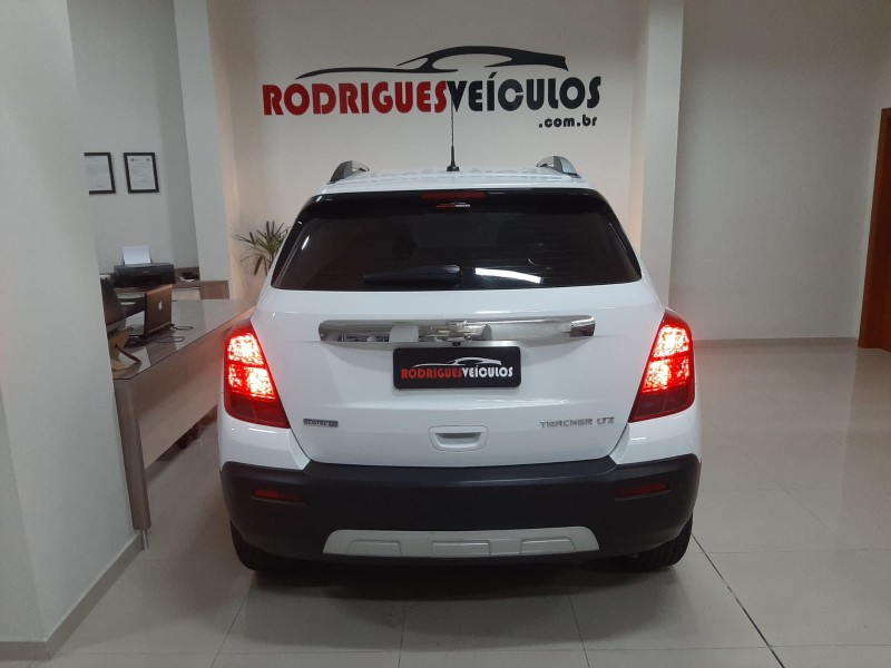 TRACKER 1.8 MPFI LTZ 4X2 16V FLEX 4P AUTOMÁTICO - 2014 - CAXIAS DO SUL