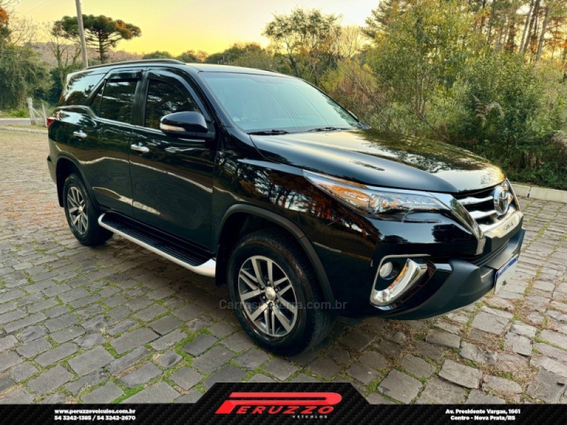 HILUX SW4 2.8 SRX 4X4 16V TURBO INTERCOOLER DIESEL 4P AUTOMÁTICO - 2017 - NOVA PRATA