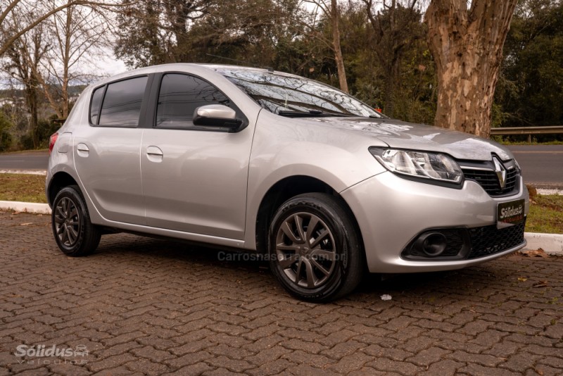 SANDERO 1.0 EXPRESSION 16V FLEX 4P MANUAL - 2019 - DOIS IRMãOS