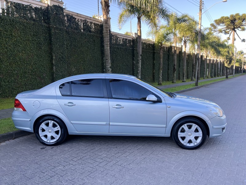 VECTRA 2.0 MPFI ELEGANCE 8V FLEX 4P MANUAL - 2007 - CAXIAS DO SUL