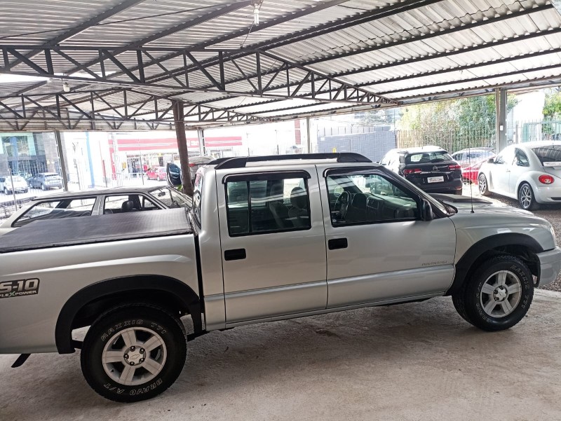 S10 2.4 ADVANTAGE 4X2 CD 8V FLEX 4P MANUAL - 2010 - CAXIAS DO SUL