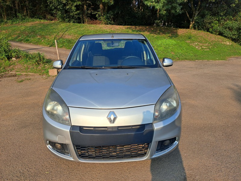 SANDERO 1.0 EXPRESSION 16V FLEX 4P MANUAL - 2014 - FARROUPILHA