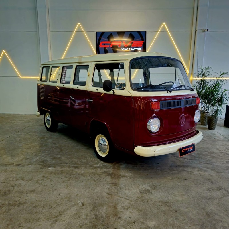 KOMBI 1.6 LUXO 8V GASOLINA 3P MANUAL