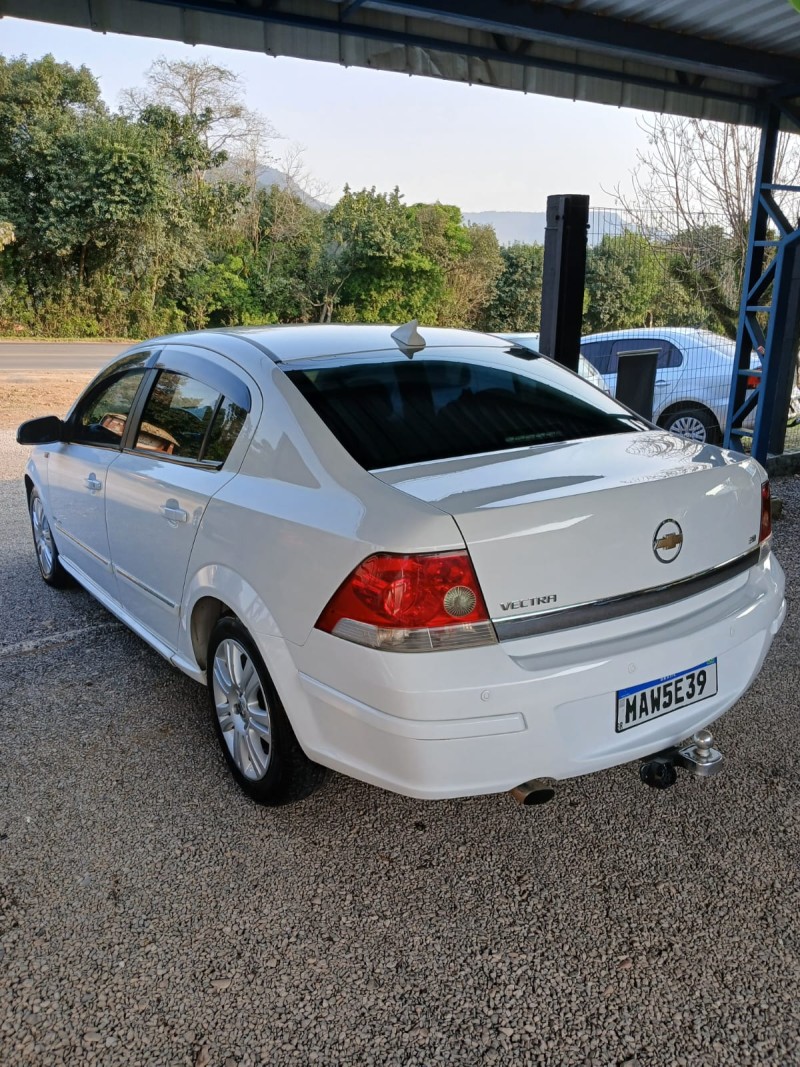 VECTRA 2.0 MPFI ELEGANCE 8V FLEX 4P MANUAL - 2007 - VALE REAL