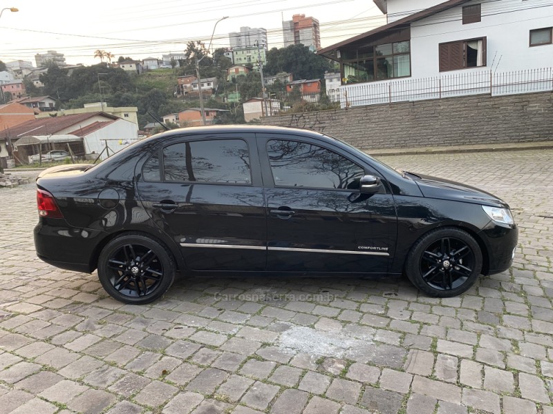 VOYAGE 1.6 MI COMFORTLINE 8V FLEX 4P MANUAL - 2013 - CAXIAS DO SUL