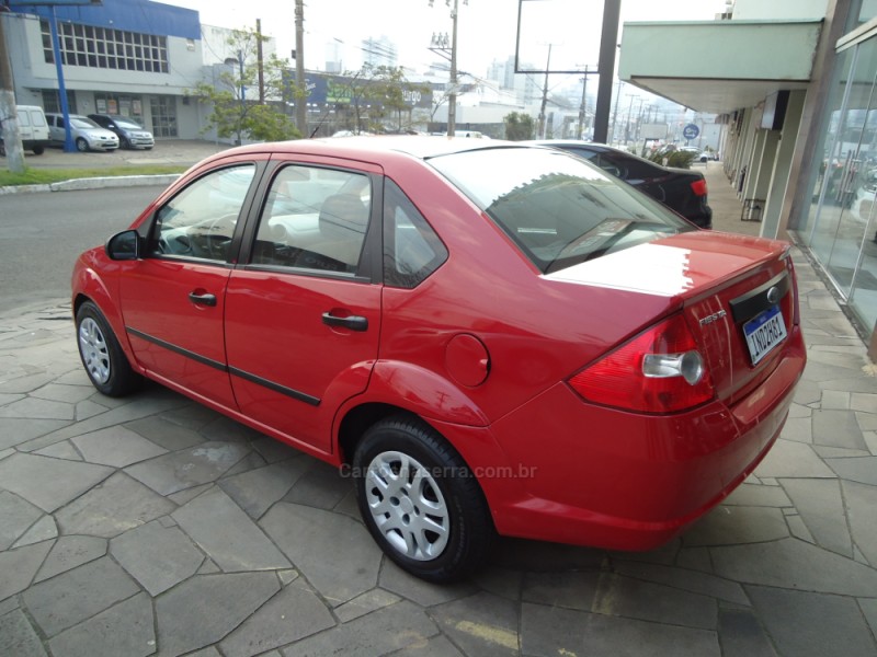 FIESTA 1.6 MPI SEDAN 8V FLEX 4P MANUAL - 2006 - NOVO HAMBURGO