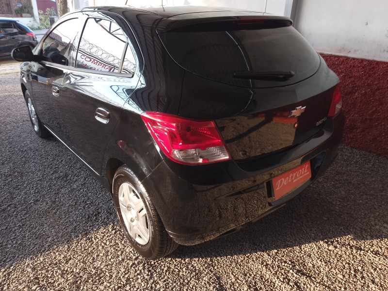 ONIX 1.0 LT PLUS 8V FLEX 4P MANUAL - 2016 - CAXIAS DO SUL