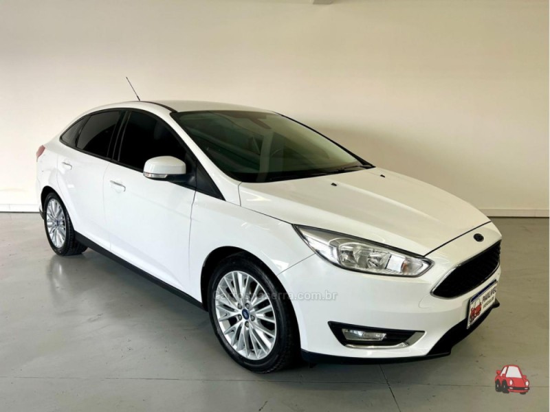 FOCUS 2.0 SE SEDAN 16V FLEX 4P AUTOMÁTICO - 2016 - CAXIAS DO SUL