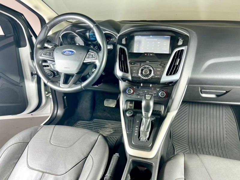 FOCUS 2.0 SE SEDAN 16V FLEX 4P AUTOMÁTICO - 2016 - CAXIAS DO SUL